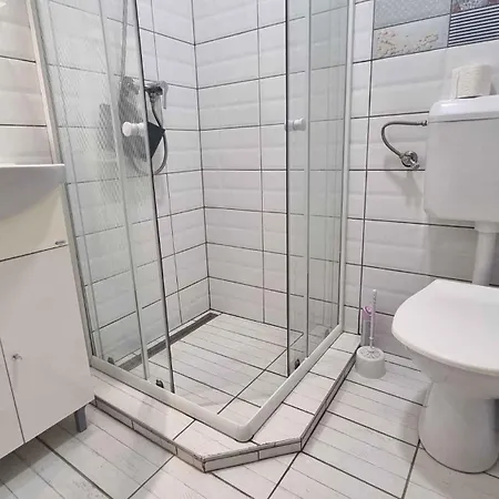 Apartament In 51893 *