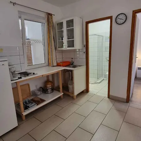 In 51893 Apartment *